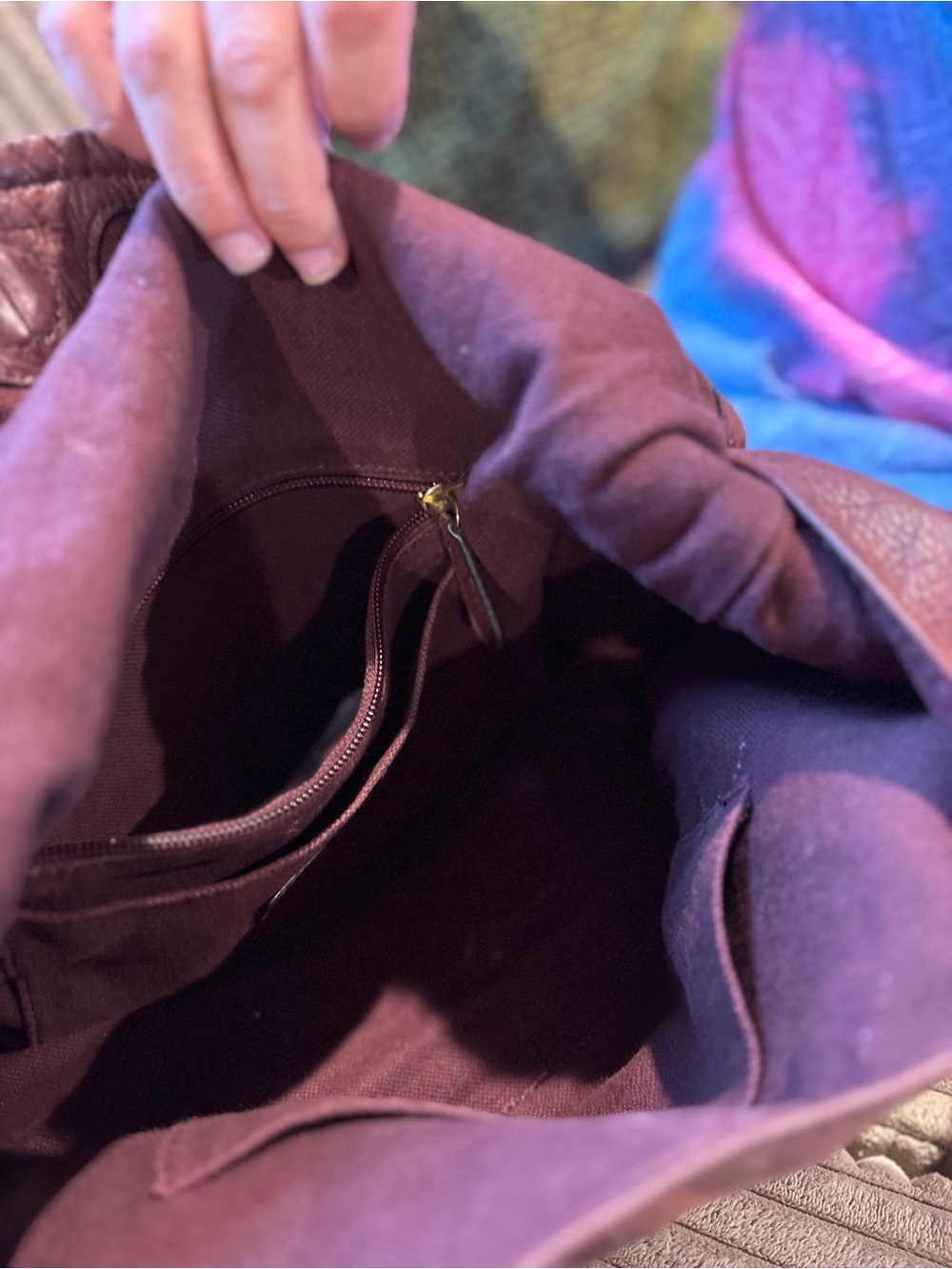 Frye Leather Shoulder Hobo in Mauve-Rose - Picture 5 of 6